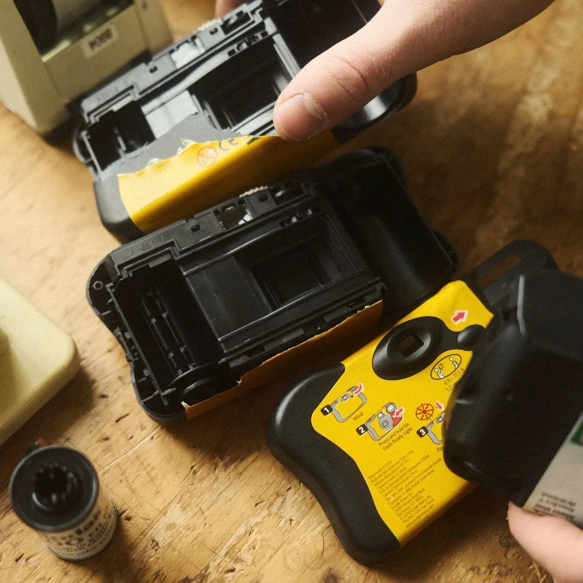 35mm Filmentwicklung + Scanning (C - 41) - filmstop.ch